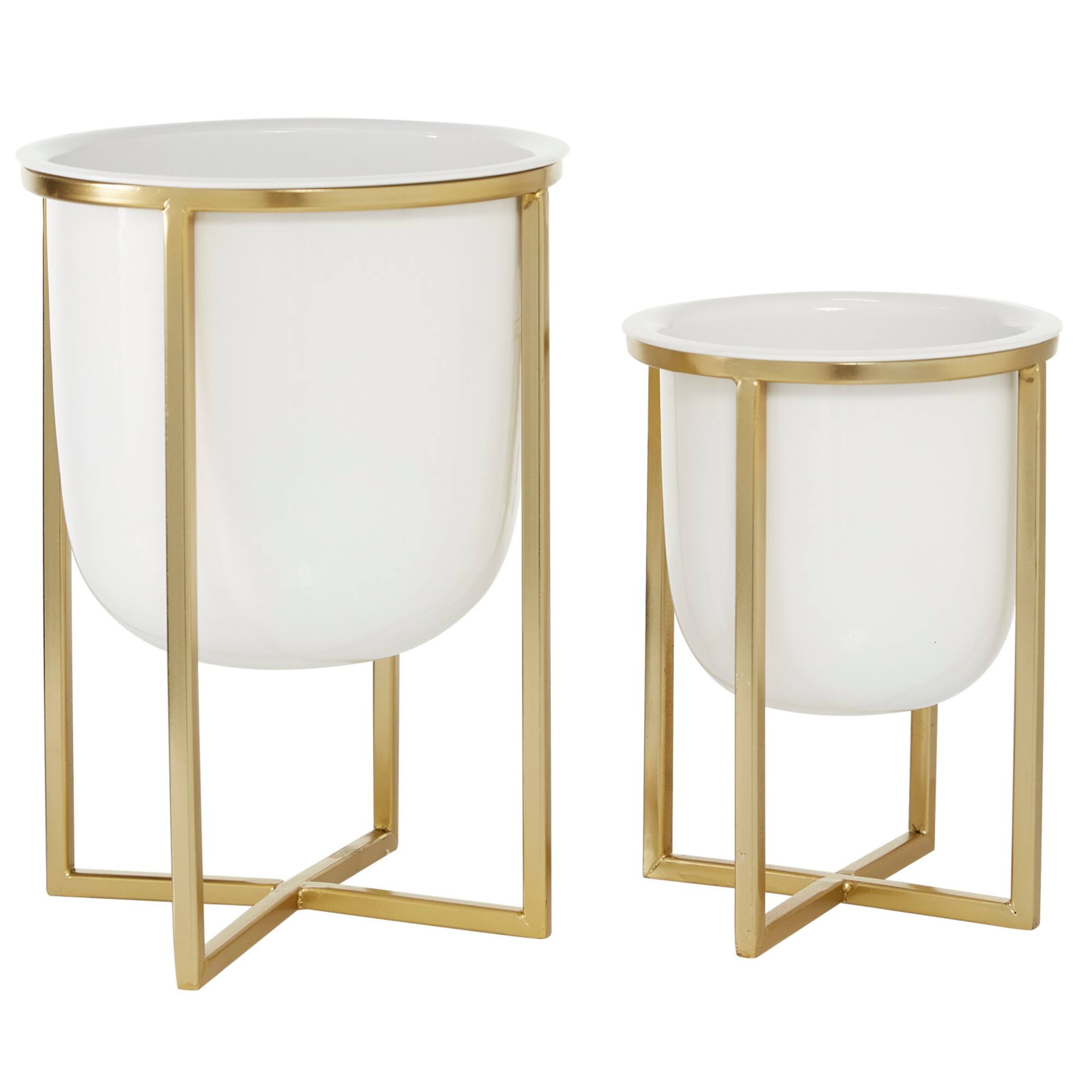 CosmoLiving by Cosmopolitan White Metal Contemporary Planter Set